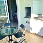 Apto Ubatuba Proximo Praias, Piscina, A/C, Wi-Fi.